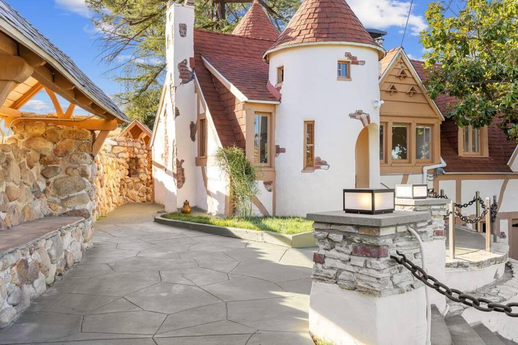 The Magic Castle Apartment Santa Clarita Exterior photo