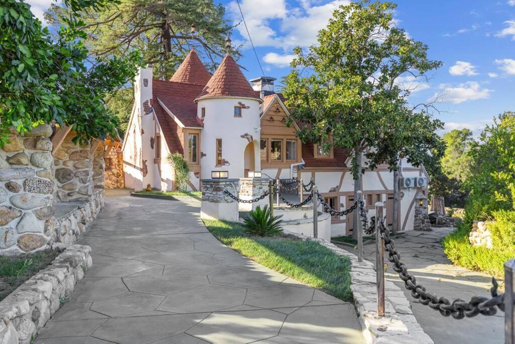 The Magic Castle Apartment Santa Clarita Exterior photo