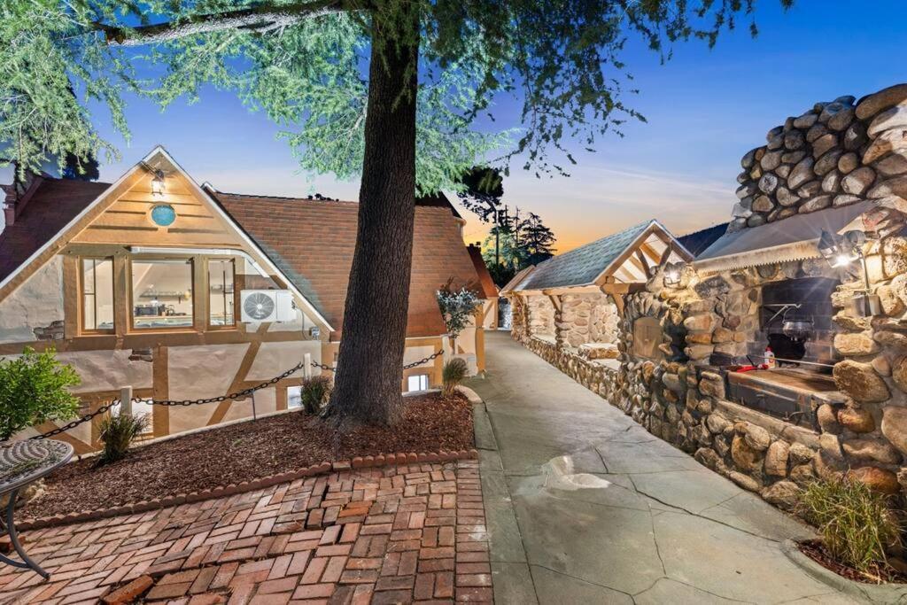 The Magic Castle Apartment Santa Clarita Exterior photo