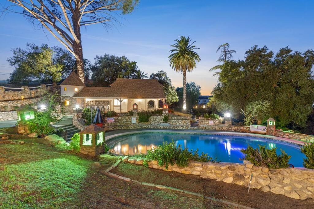 The Magic Castle Apartment Santa Clarita Exterior photo